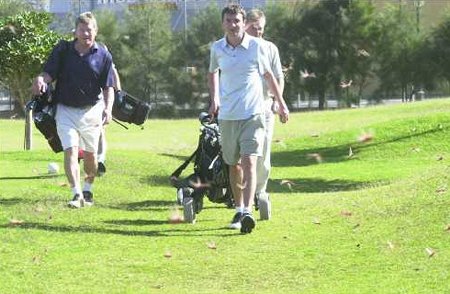 Langostas en un campo de golf