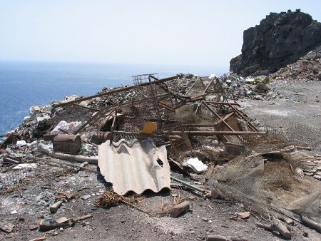 La pista junto al vertedero