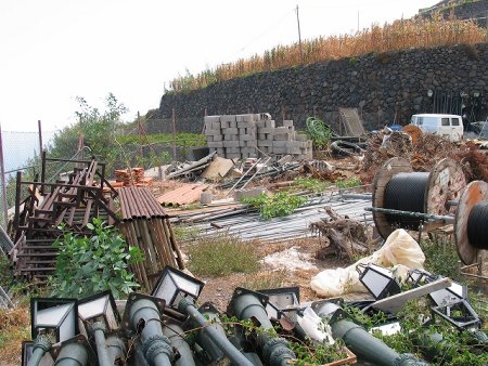 Detalle del vertedero