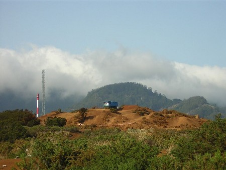 Cami�n removiendo tierra